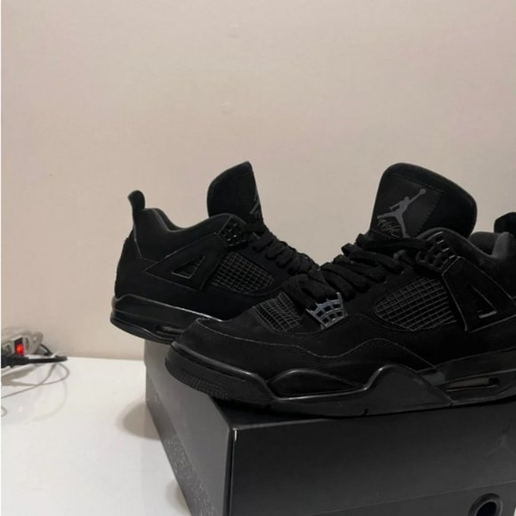 Jordan 4 Black Cat - Picture 1 of 3